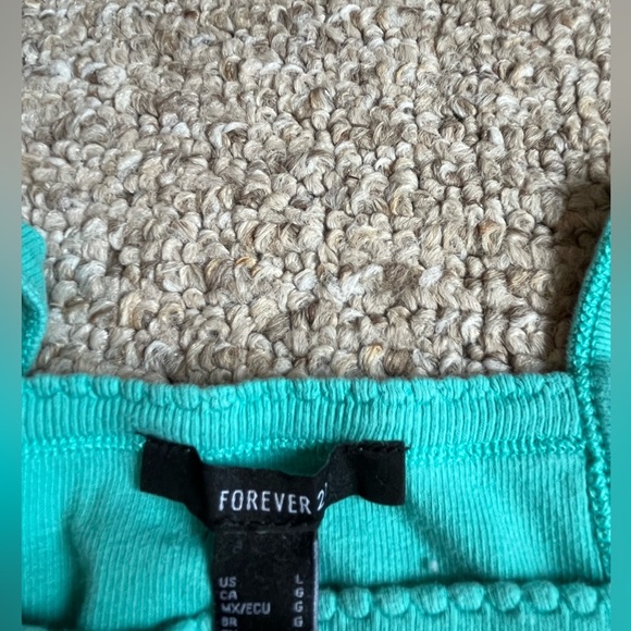forever 21 teal tanktop/ great for layering - Picture 2 of 3